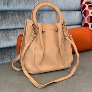 (Brand New)Elegant Cream Handbag